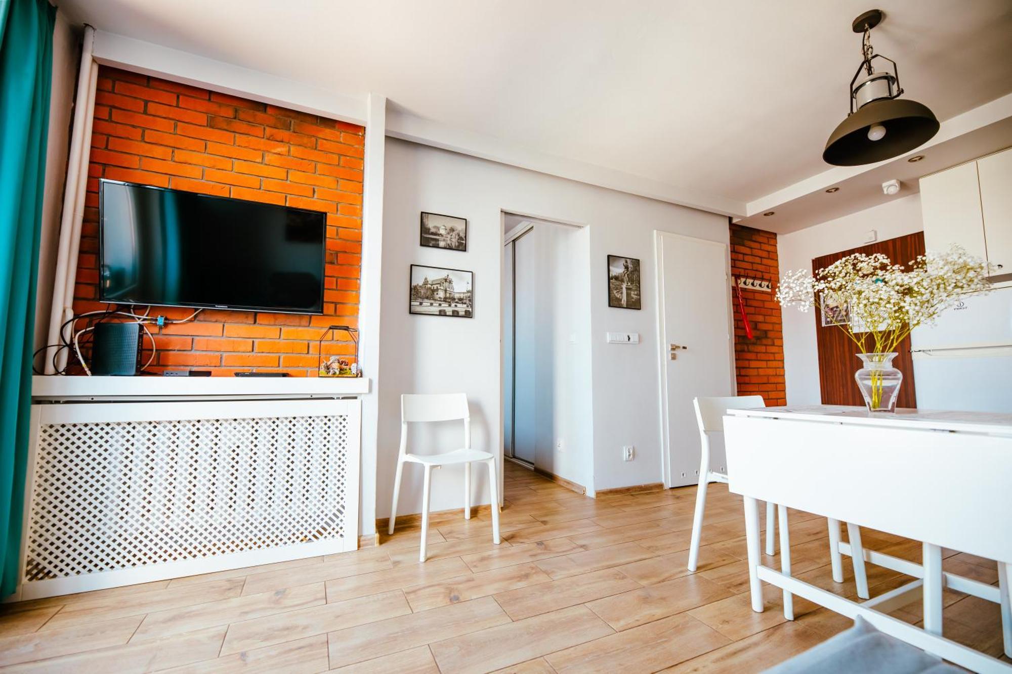 Bright 14Th Floor Central Home With Balcony & Views Varşova Dış mekan fotoğraf
