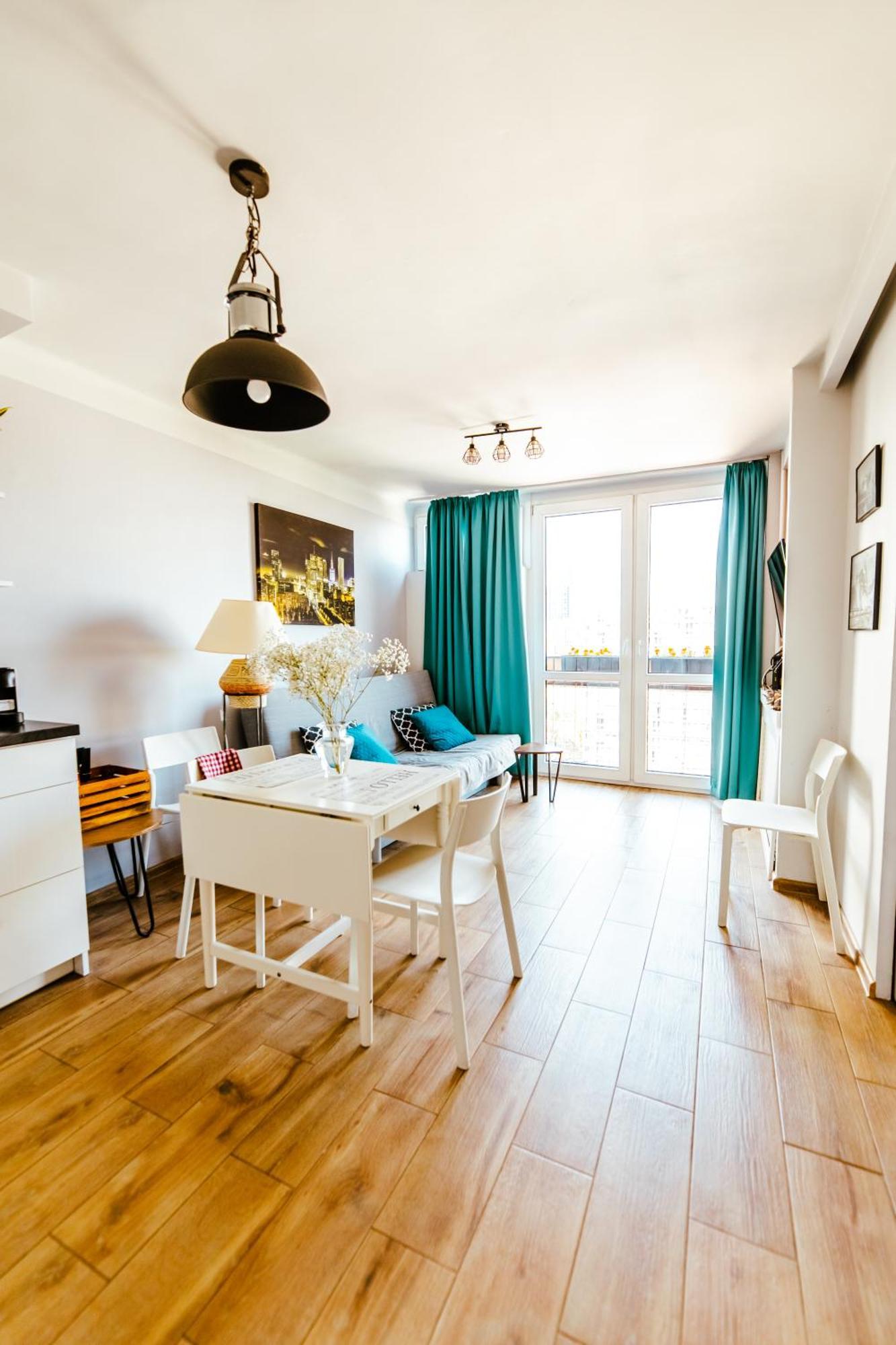 Bright 14Th Floor Central Home With Balcony & Views Varşova Dış mekan fotoğraf