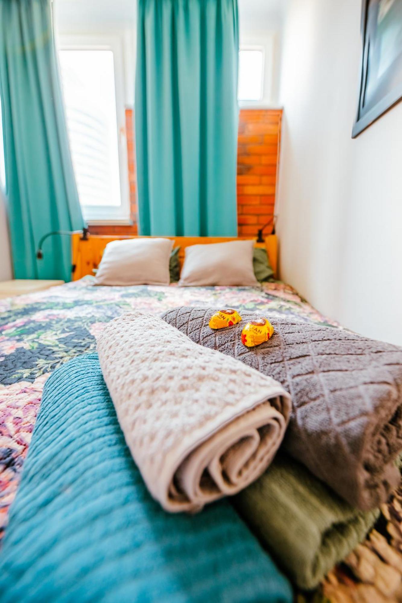 Bright 14Th Floor Central Home With Balcony & Views Varşova Dış mekan fotoğraf