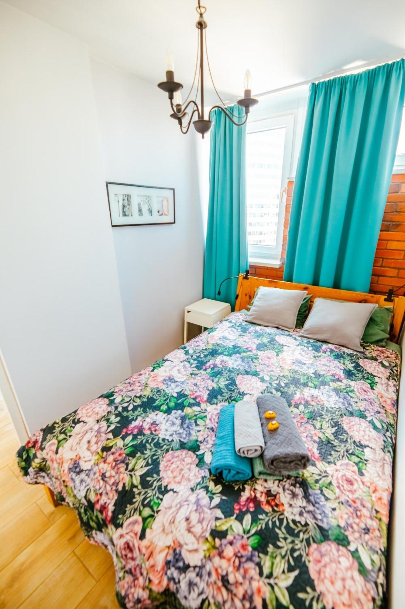 Bright 14Th Floor Central Home With Balcony & Views Varşova Dış mekan fotoğraf