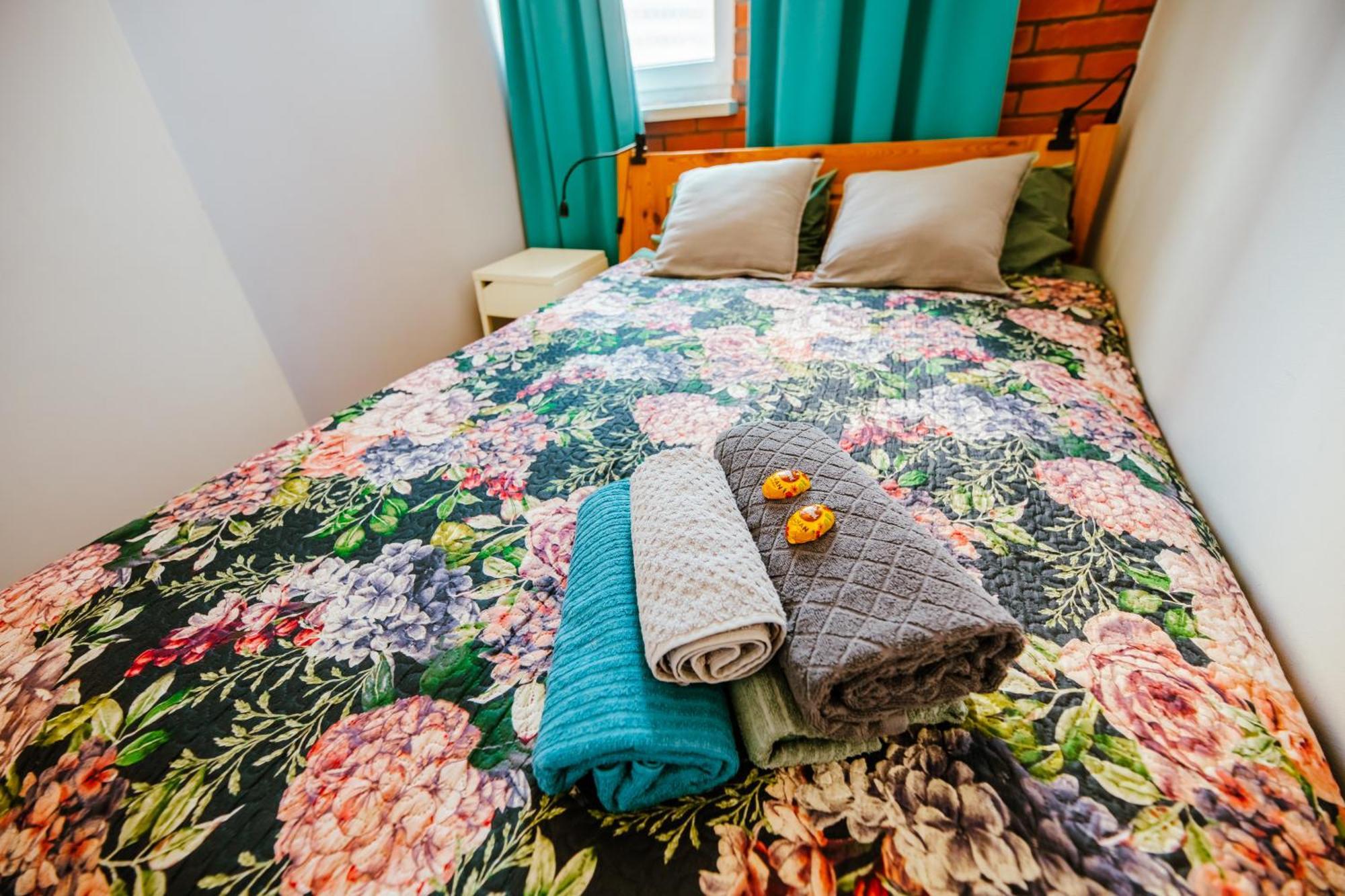 Bright 14Th Floor Central Home With Balcony & Views Varşova Dış mekan fotoğraf