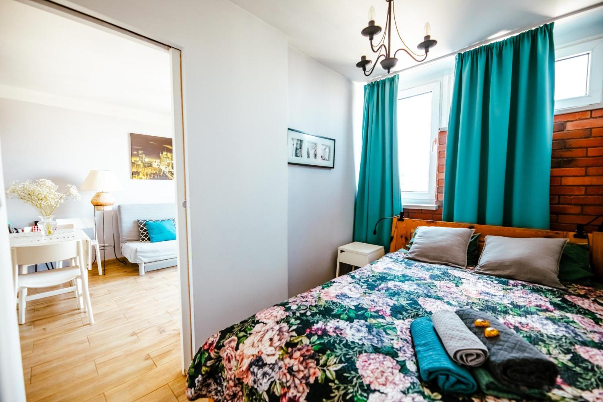 Bright 14Th Floor Central Home With Balcony & Views Varşova Dış mekan fotoğraf
