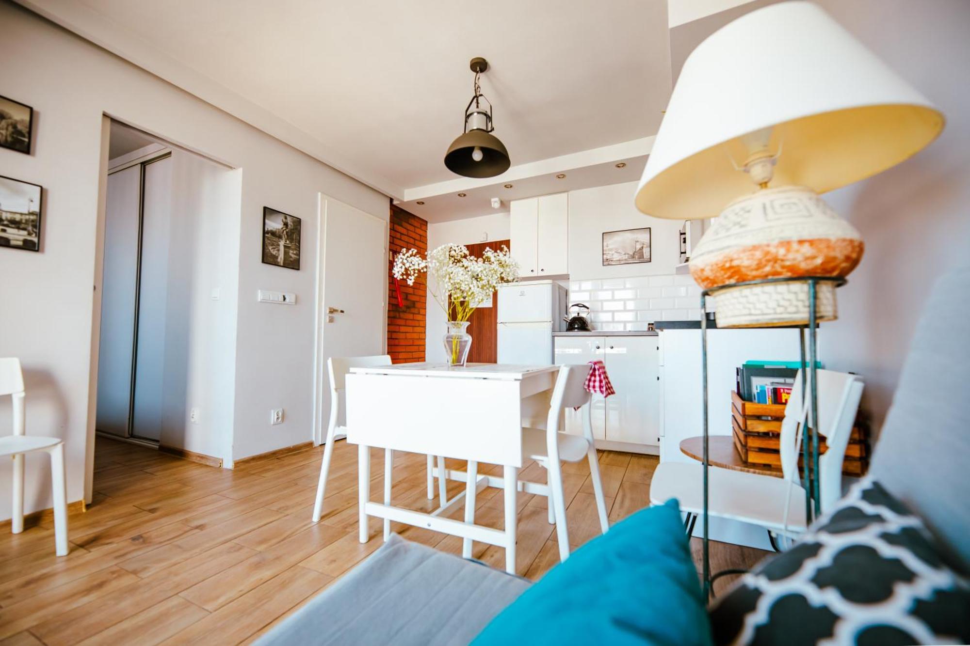 Bright 14Th Floor Central Home With Balcony & Views Varşova Dış mekan fotoğraf