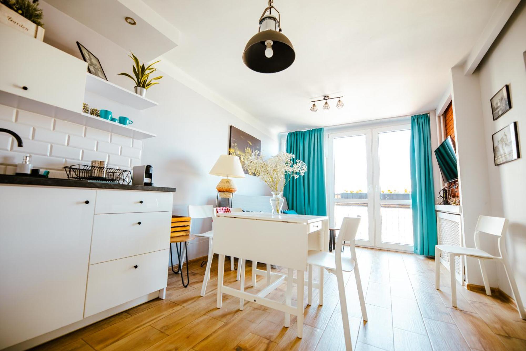 Bright 14Th Floor Central Home With Balcony & Views Varşova Dış mekan fotoğraf