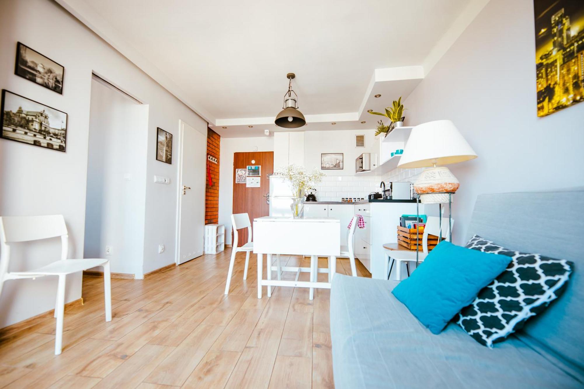 Bright 14Th Floor Central Home With Balcony & Views Varşova Dış mekan fotoğraf
