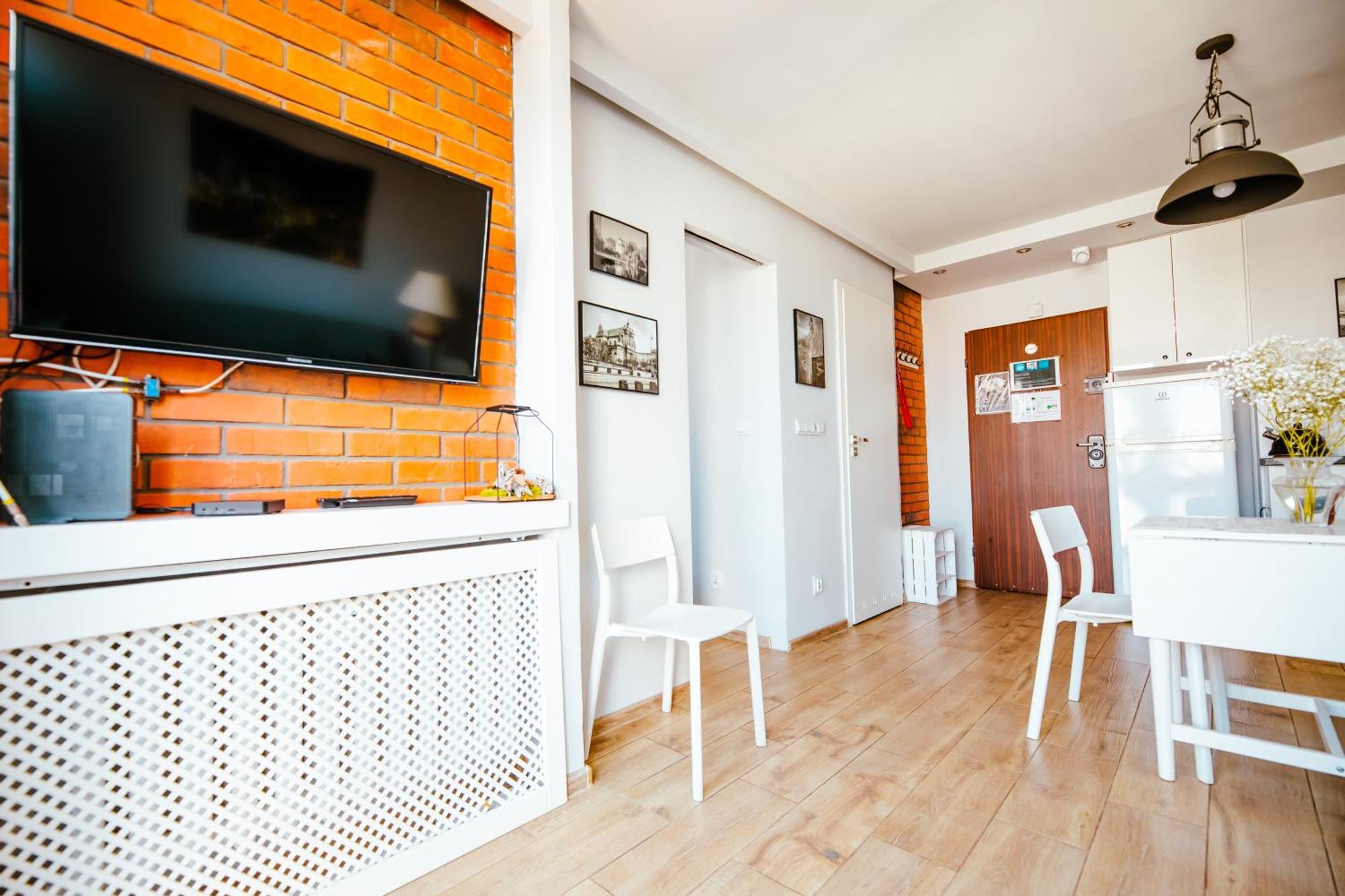 Bright 14Th Floor Central Home With Balcony & Views Varşova Dış mekan fotoğraf