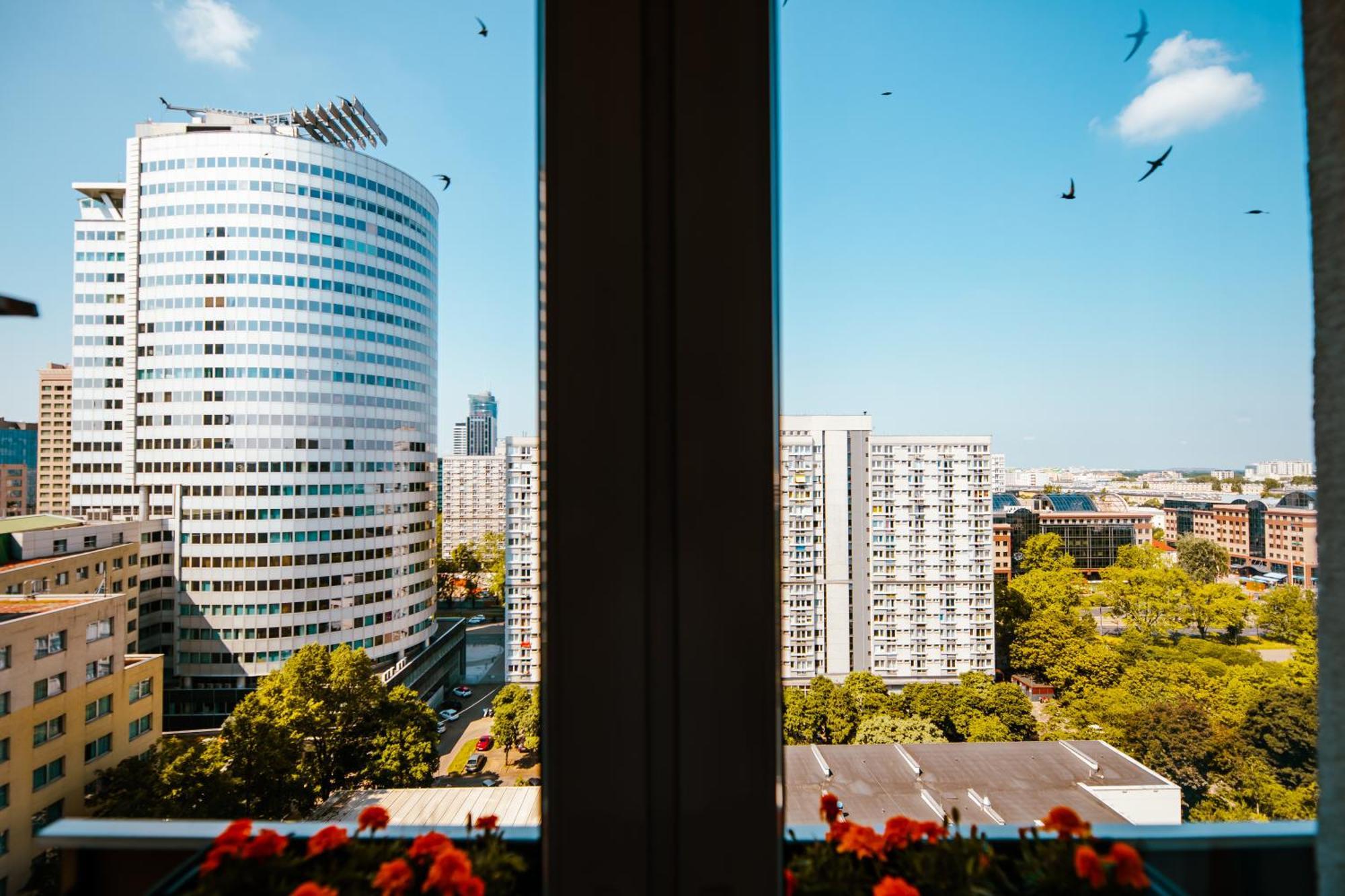 Bright 14Th Floor Central Home With Balcony & Views Varşova Dış mekan fotoğraf